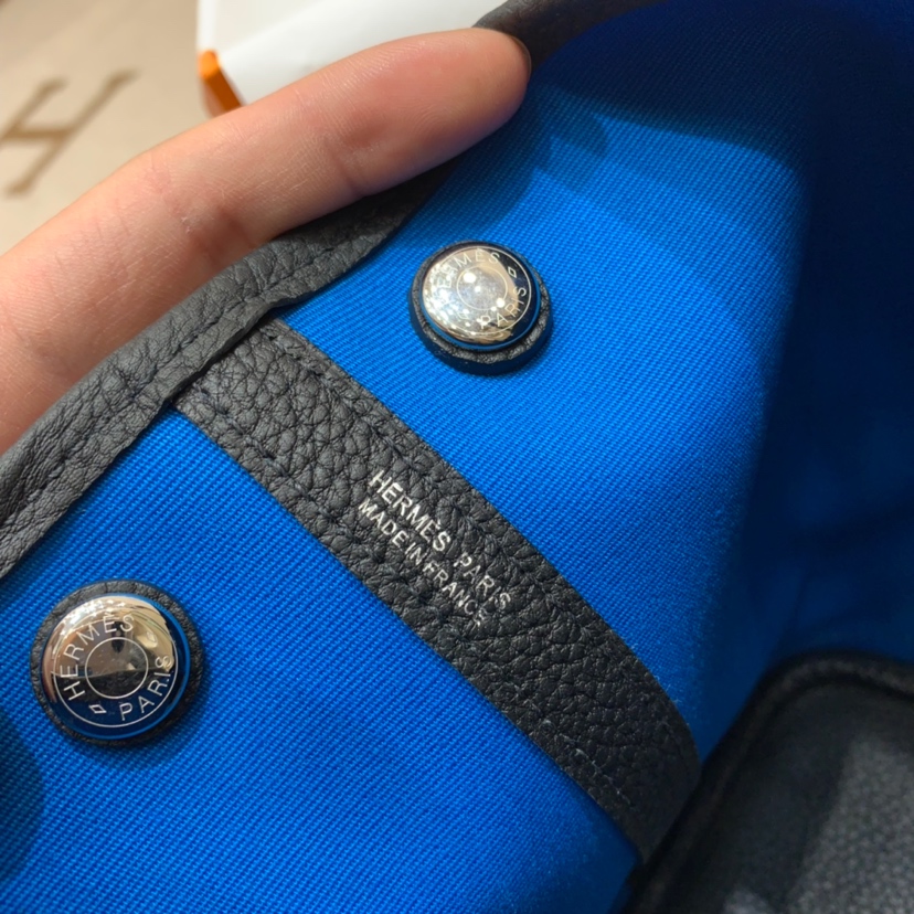 에르메스 가든파티30 블루 캔버스 블랙 네곤다